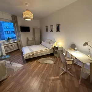 https://apartment-mit-wohnkuche-balkon.dusseldorf-hotel.net
